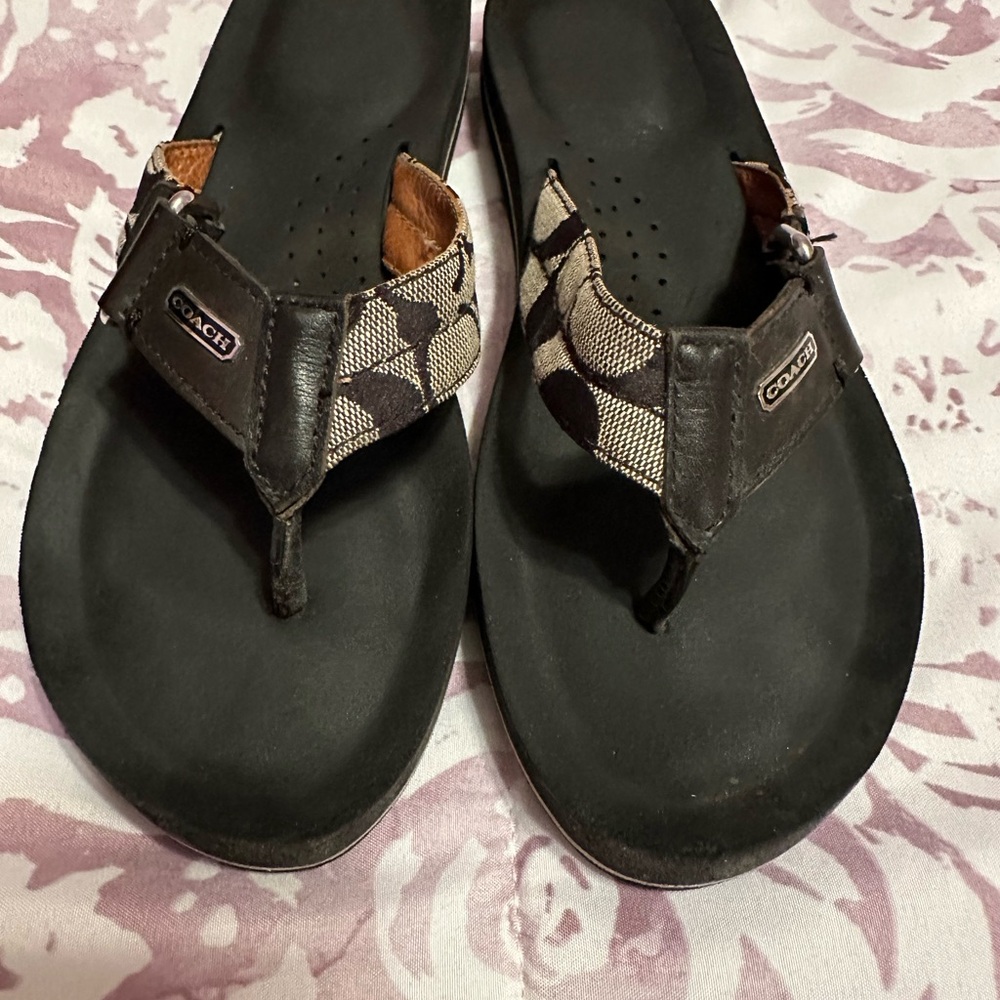 Coach Black and grey Flip-Flops with silver accents !